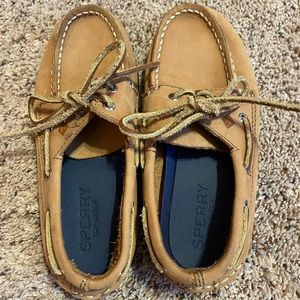 Boys Sperry boat shoes